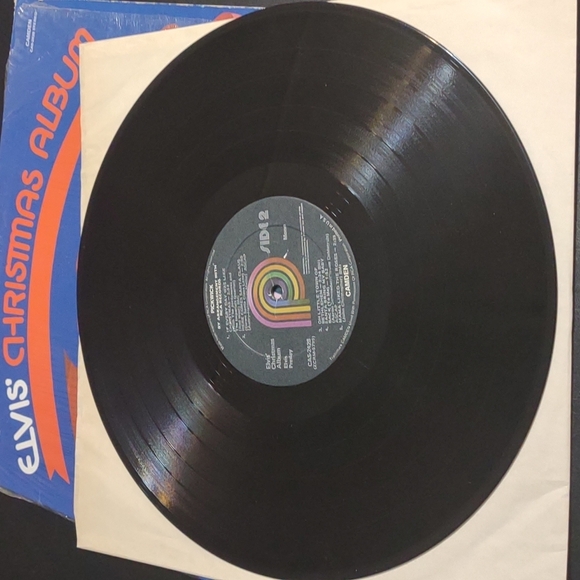ELVIS Christmas Album Vintage Vinyl LP - Picture 2 of 5